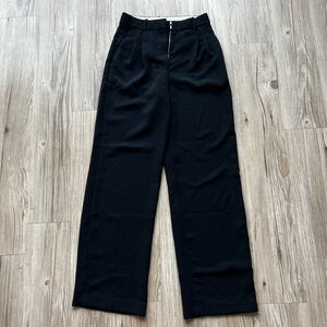 Aritzia Effortless Pant